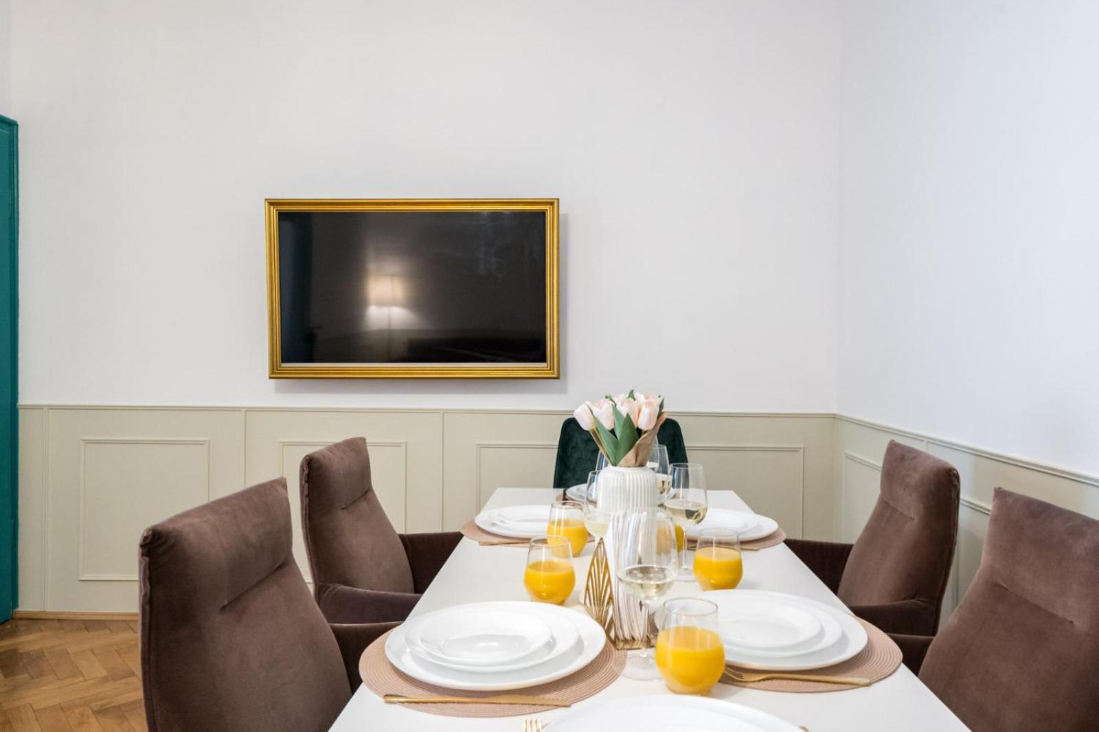 Highline Downtown Residences 6 Persons Family Apartment Bucureşti Exterior foto