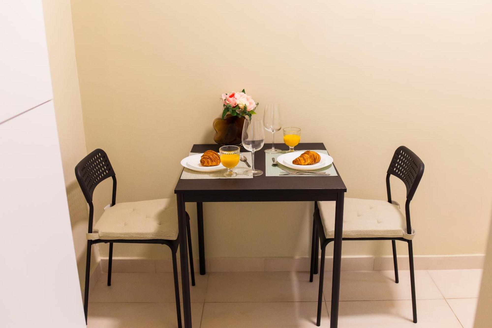 Highline Downtown Residences 6 Persons Family Apartment Bucureşti Exterior foto